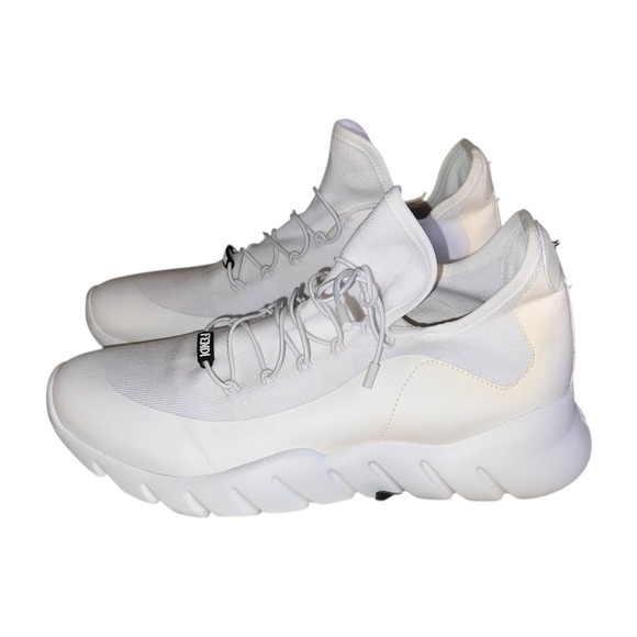 Fendi Sneakers - Picture 2 of 8